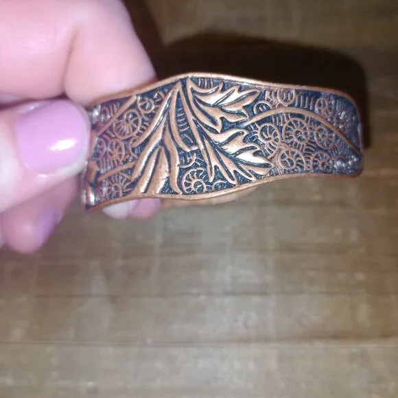 Paparazzi Daisy Paradise - Copper Bracelet - Picture 2 of 3
